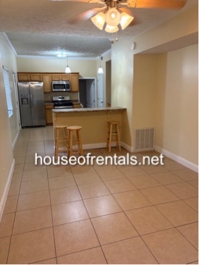 304 East College Street - 1